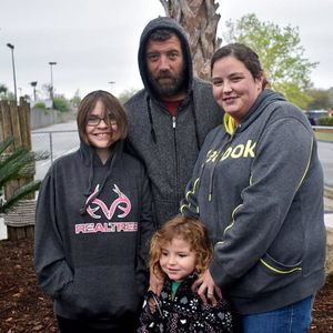 Meet your Posher, Dennis